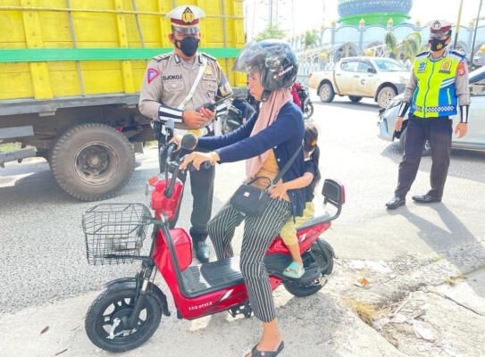 Cara Mengurus STNK Motor Listrik